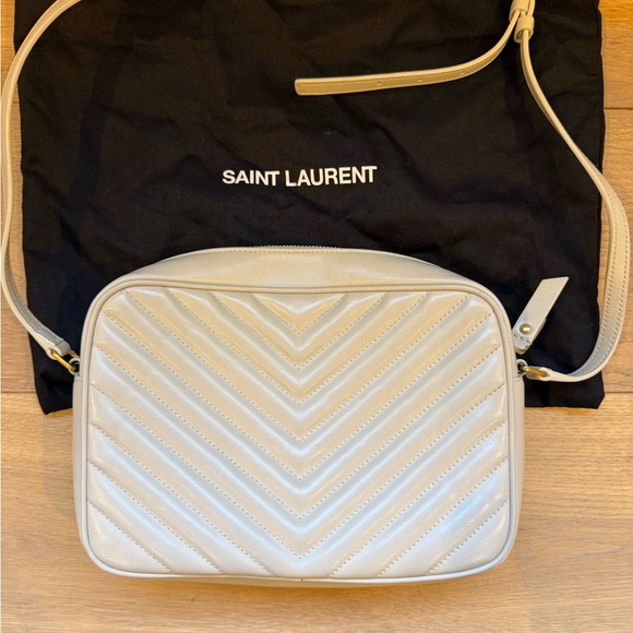 Yves Saint Laurent YSL Camera Shoulder Bag in Quilted Leather - Picture 4 of 9